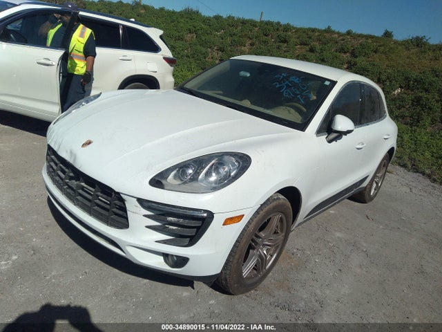 2016 Porsche Macan, VIN: WP1AB2A58GLB58470