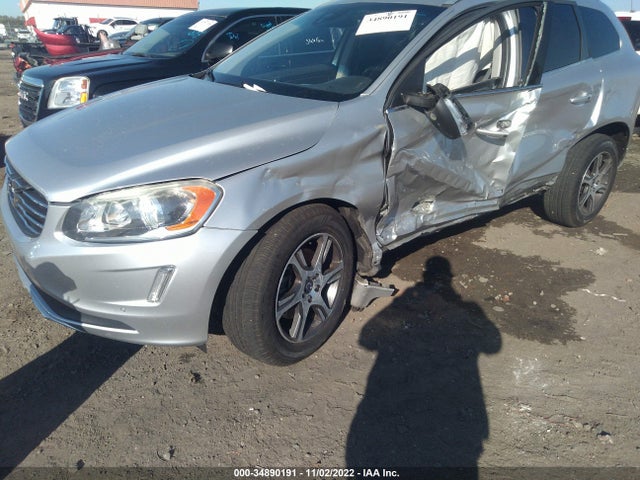 2015 VOLVO XC60 T6 VIN: YV4902RK9F2753575