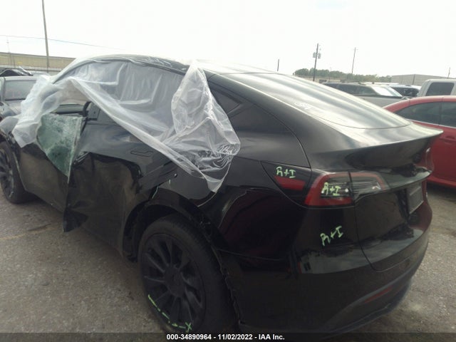 Tesla Model Y Long Range 2022 7SAYGDEE8NA006163 Image 4