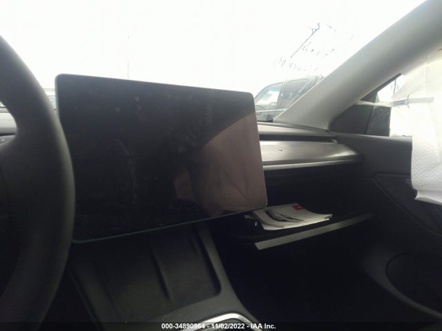 Tesla Model Y Long Range 2022 7SAYGDEE8NA006163 Image 8