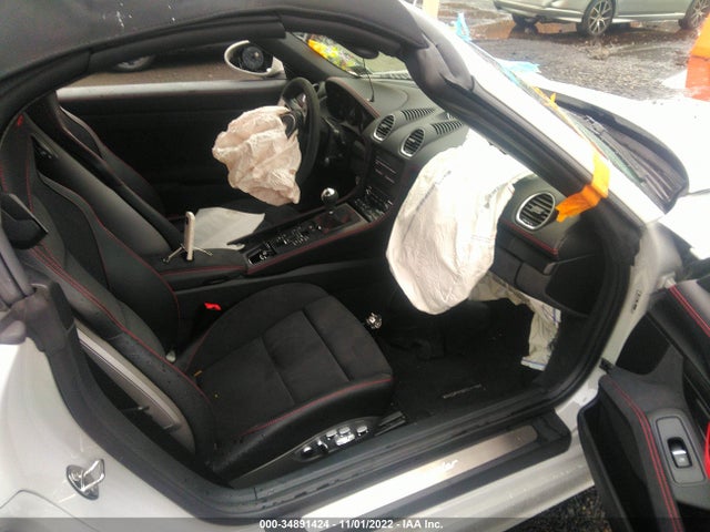 2022 Porsche 718, VIN: WP0CC2A85NS235428