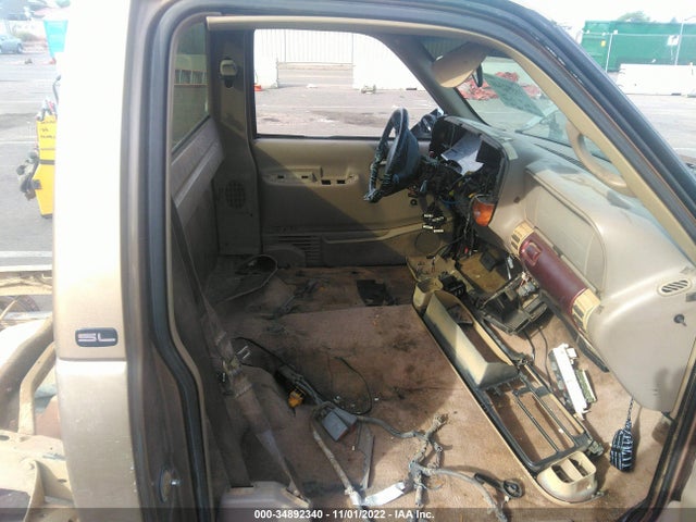 GMC SIERRA 1500 1997 1GTEC14W6VZ533703 Image 5