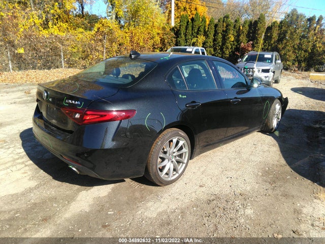 2017 Alfa Romeo Giulia, VIN: ZARFAEDN2H7533096