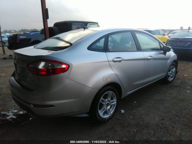 2018 FORD FIESTA SE VIN: 3FADP4BJ2JM110210