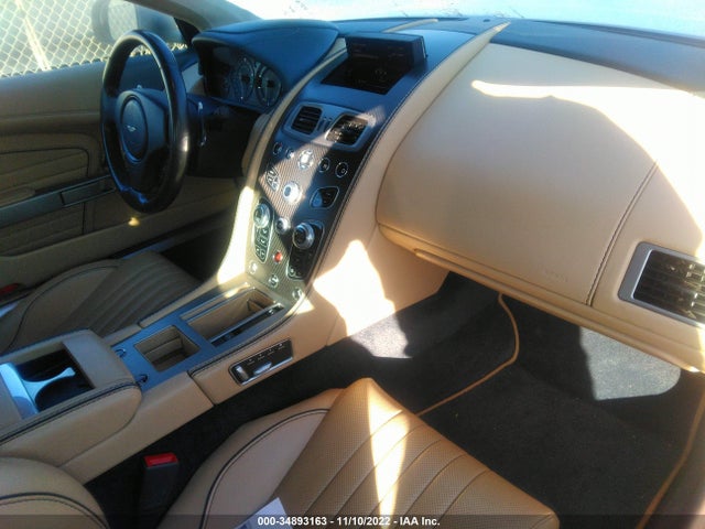 2016 Aston Martin DB9, VIN: SCFFDAFM5GGB17108