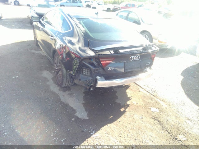 2016 Audi A7, VIN: WAU2MAFC7GN008238