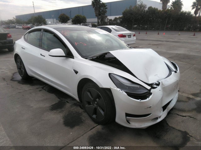 2022 5YJ3E1EB7NF163669 main image
