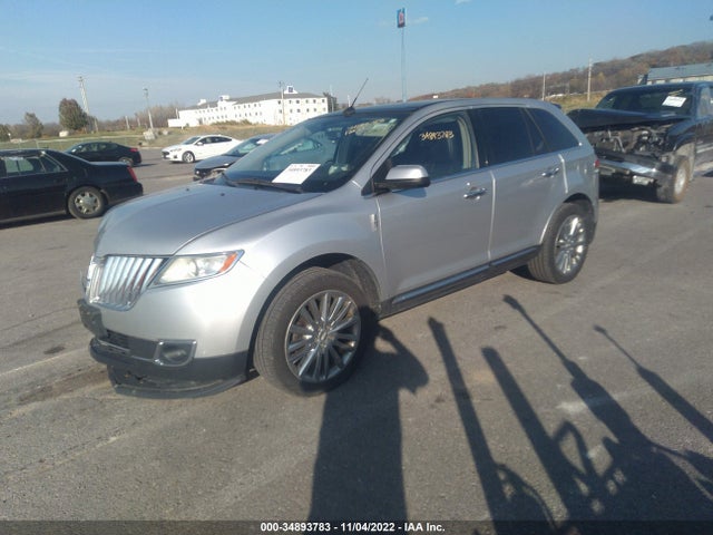 Lincoln MKX 2011 2LMDJ8JK1BBJ20503 Image 2