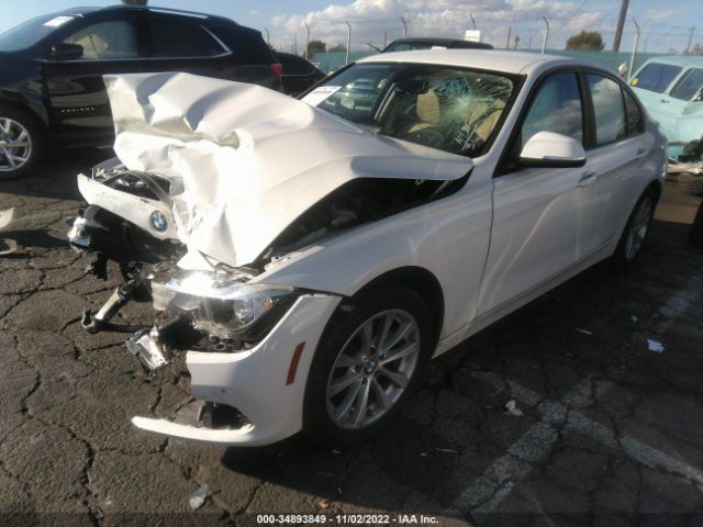WBA8E1G38HNU16674 BMW 3 Series 320i
