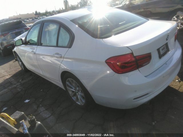 WBA8E1G38HNU16674 BMW 3 Series 320i