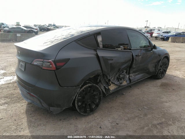 Tesla Model Y Long Range 2022 7SAYGAEE1NF400590 Image 8
