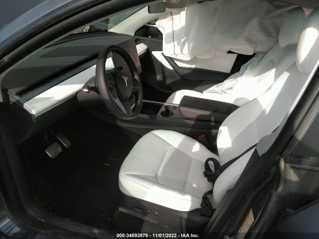 Tesla Model Y Long Range 2022 7SAYGAEE1NF400590 Image 9