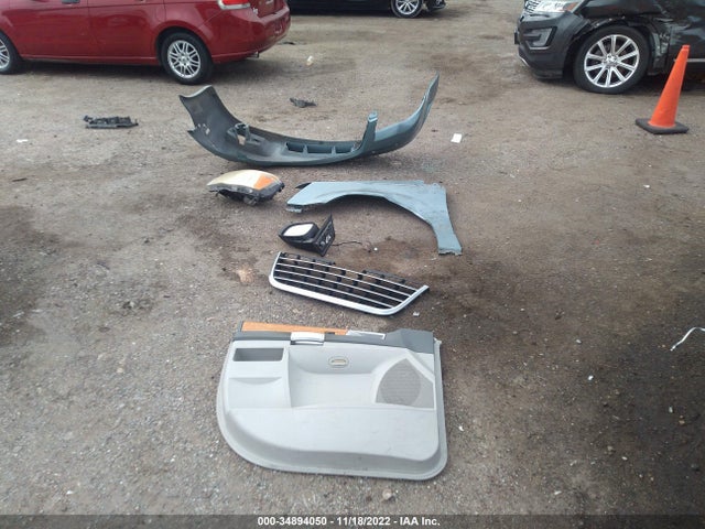 2A8HR64X58R646728 Chrysler Town & Country Limited