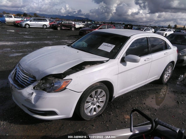 Chrysler 200 LX 2012 1C3CCBAB4CN292733 Image 2