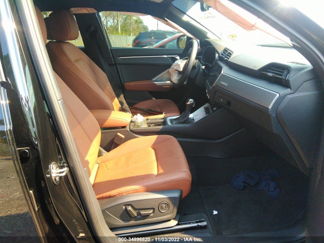 2022 Audi Q3, VIN: WA1DECF33N1030661