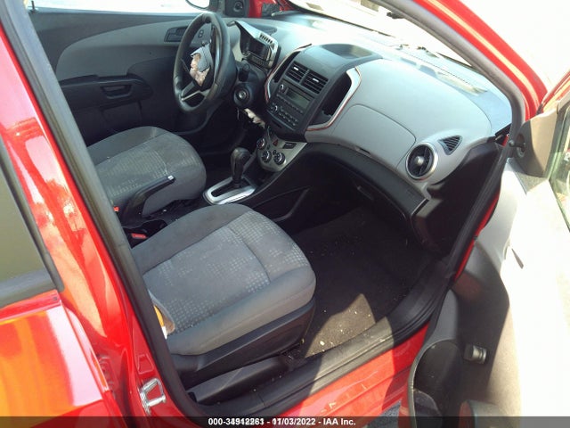 Chevrolet SONIC LS 2015 1G1JA5SH6F4173565 Image 5