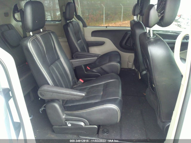 2015 Chrysler Town & Country, VIN: 2C4RC1BG2FR726729
