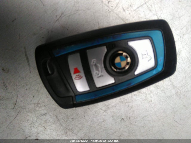 BMW 3 Series 2018 WBA8B7G54JNU95084 Image 3