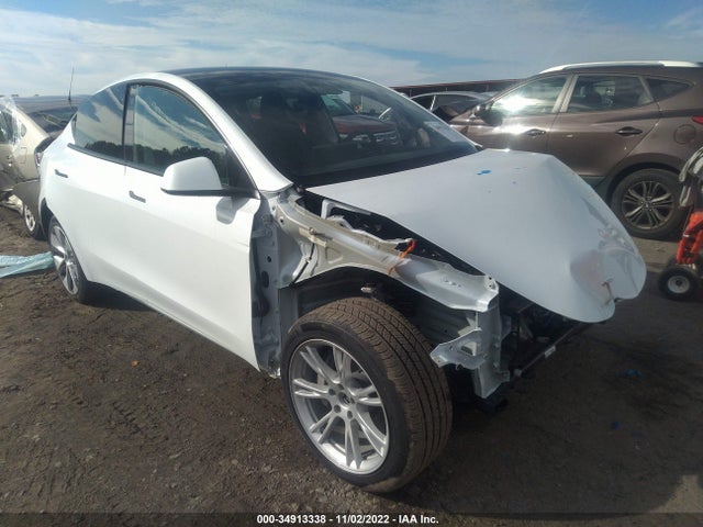 Tesla Model Y Long Range 2022 7SAYGDEE8NF455135 main image