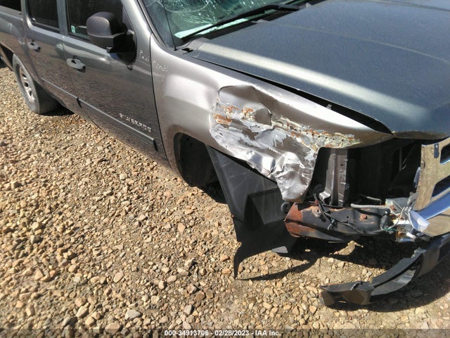 2011 CHEVROLET SILVERADO 1500 VIN: 3GCPCREA3BG137718