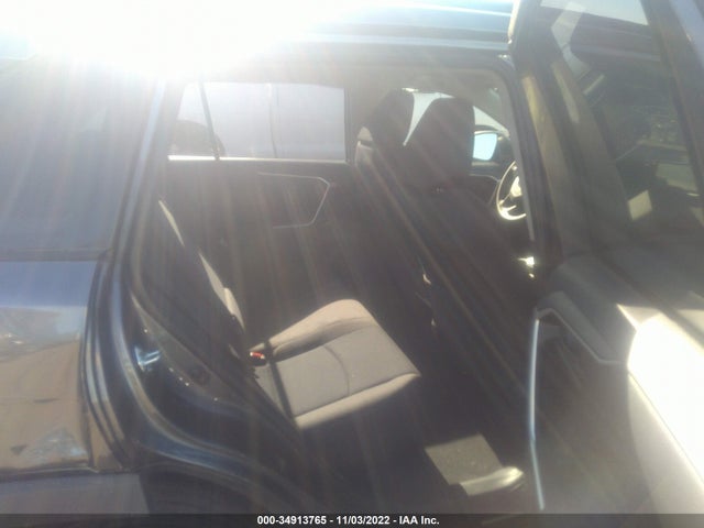 Toyota RAV4 LE 2019 JTMF1RFV0KD514747 Image 9