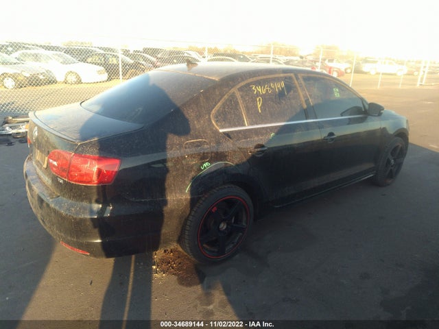 3VWLL7AJ0EM395240 Volkswagen Jetta Sedan Tdi W/premium/nav