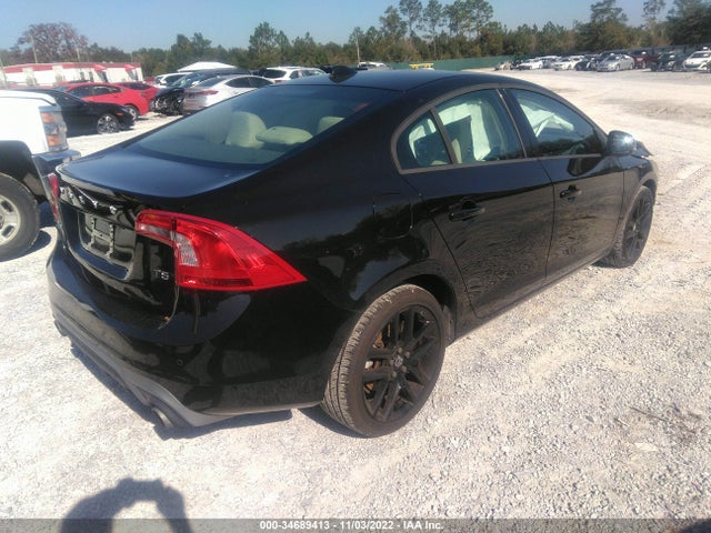 2018 Volvo S60, VIN: YV126MFL0J2456869