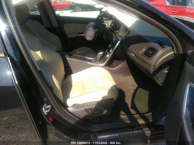 2018 Volvo S60, VIN: YV126MFL0J2456869