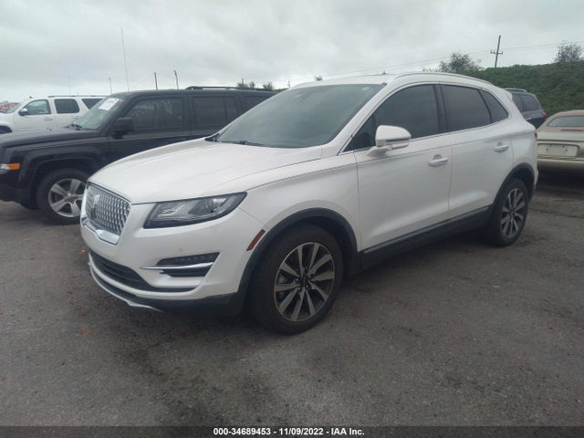 Lincoln MKC 2019 5LMCJ3C91KUL35679 Image 2