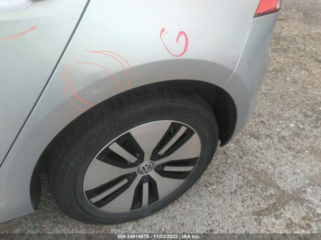 2015 Volkswagen Golf, VIN: WVWPP7AU8FW912272