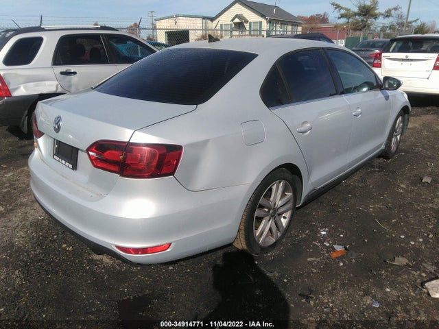 Volkswagen GLI 2013 3VW4A7AJ1DM208872 Image 6