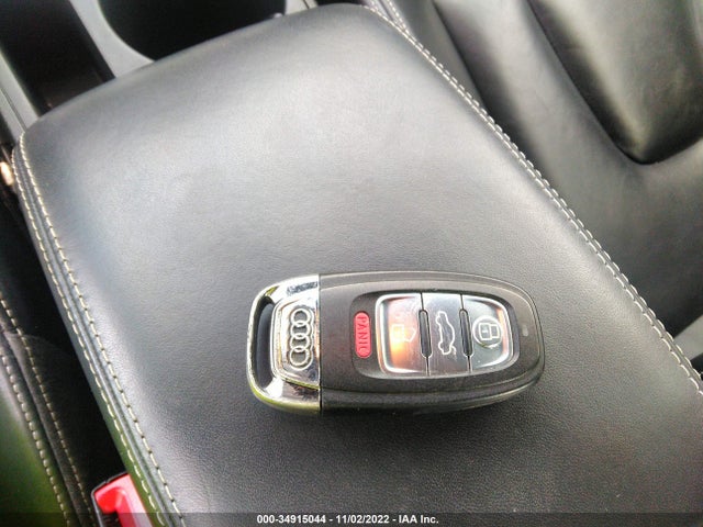 2016 Audi S4, VIN: WAUBGAFL0GA002859