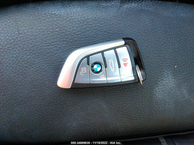 2018 BMW 5 Series, VIN: WBAJB1C56JB085151