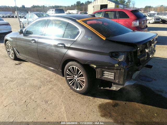2018 BMW 5 Series, VIN: WBAJB1C56JB085151