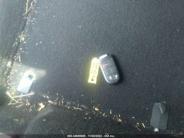 3C4PDCAB2JT532438 Dodge JOURNEY SE