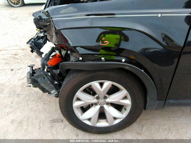 2019 Volkswagen Atlas, VIN: 1V2WR2CA8KC614049