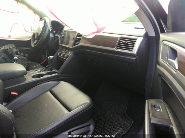 2019 Volkswagen Atlas, VIN: 1V2WR2CA8KC614049