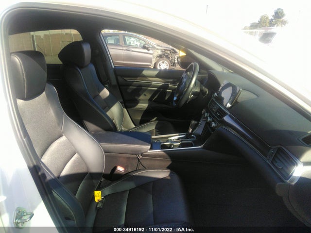 2018 Honda Accord, VIN: 1HGCV1F33JA028488