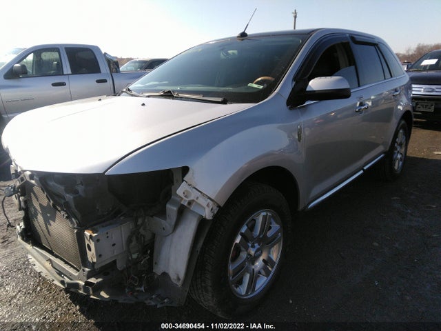 Lincoln MKX 2011 2LMDJ8JK0BBJ27099 Image 2