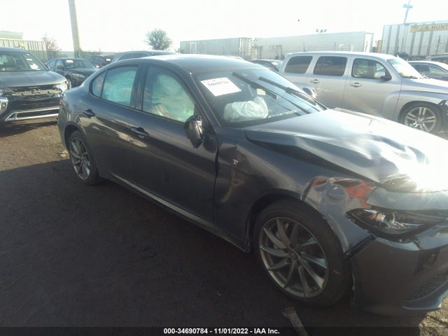 2022 Alfa Romeo Giulia, VIN: ZARFANBN2N7663667