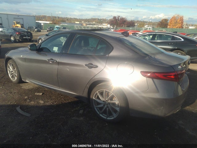 2022 Alfa Romeo Giulia, VIN: ZARFANBN2N7663667