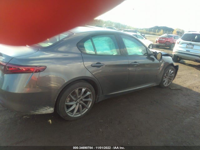 2022 Alfa Romeo Giulia, VIN: ZARFANBN2N7663667