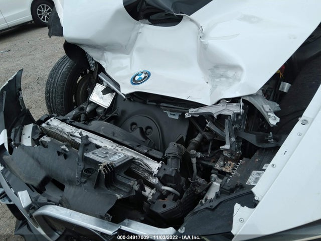2015 BMW i8, VIN: WBY2Z2C52FV392328