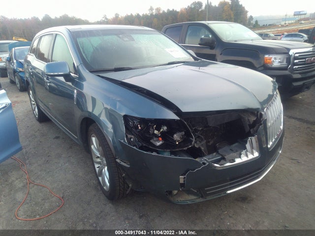 Lincoln MKT 2010 2LMHJ5FR9ABJ24738 Image 1