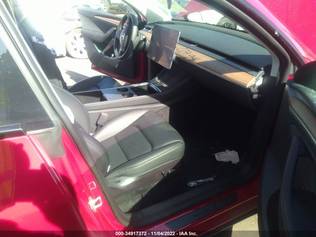 Tesla Model Y Long Range 2022 7SAYGDEE0NF516204 Image 5