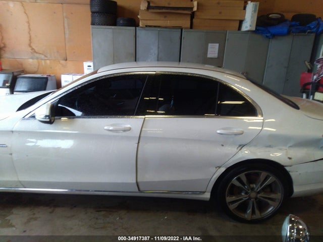 2016 Mercedes-Benz C-Class, VIN: 55SWF4JB0GU124540
