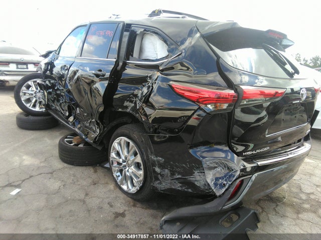 2022 Toyota Highlander, VIN: 5TDYZRAH9NS104783