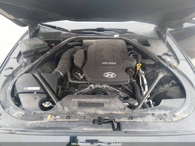 2016 Hyundai Genesis, VIN: KMHGN4JE4GU136258