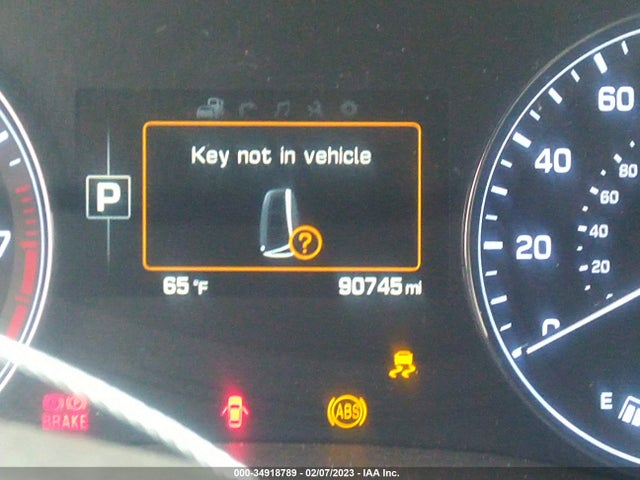 2016 Hyundai Genesis, VIN: KMHGN4JE4GU136258