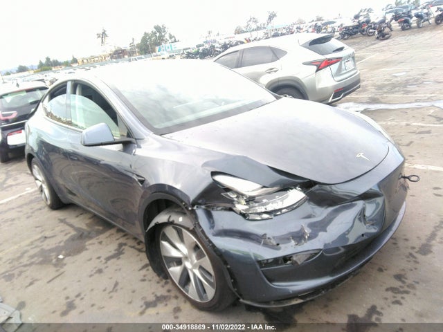 Tesla Model Y Long Range 2021 5YJYGDEEXMF083602 main image